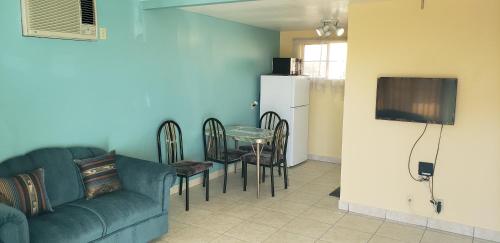 Westernaire Motel - photo 16
