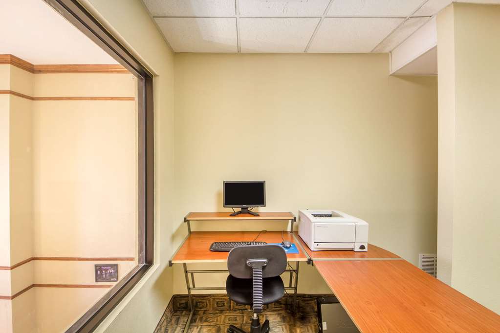 Quality Inn & Suites Pryor - photo 21