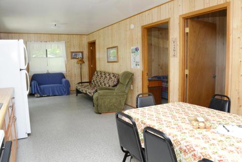 Riverside Resort - photo 162