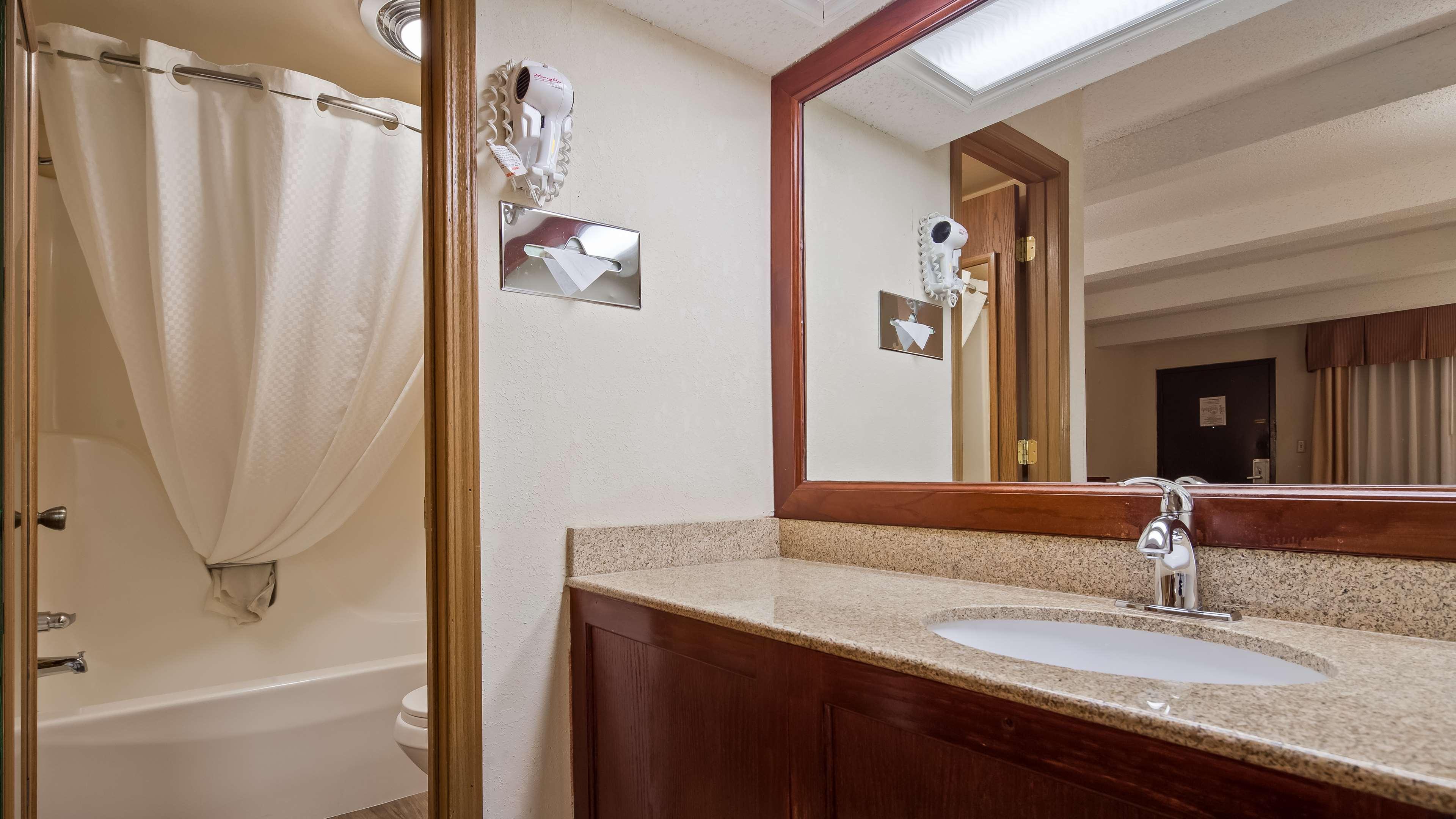 Best Western Montis Inn - photo 20