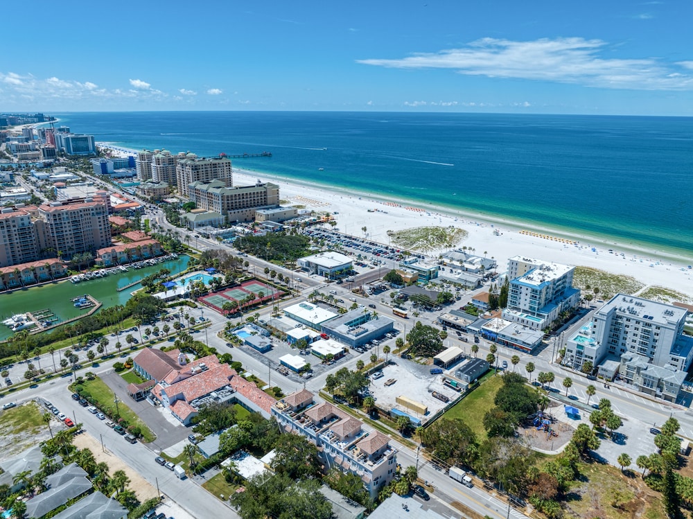 Camelot Beach Suites - photo 38