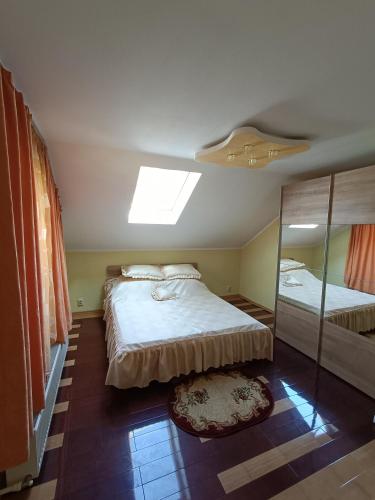 Casa Alboi — 4-Star Luxury Hotel in Ciocanesti, Romania