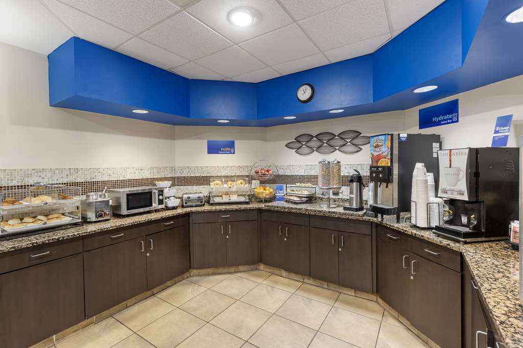 Best Western St. Louis Inn - photo 36