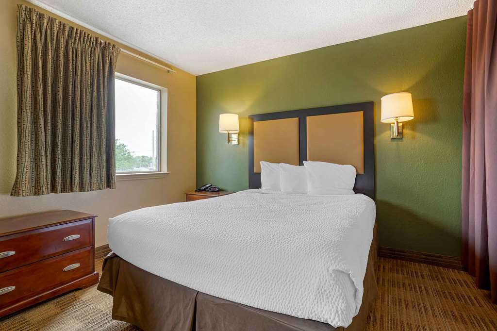 Extended Stay America Select Suites Houston Sugar Land - photo 41