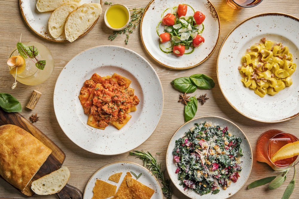 מזון ומשקאות