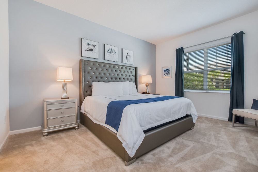 Massive 12 Bed 9.5 Bath Villa at Solterra Resort - photo 13