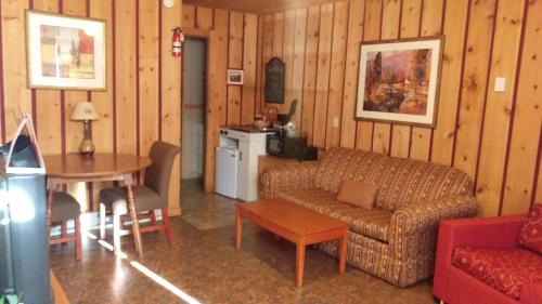 Alpine Motel - photo 10