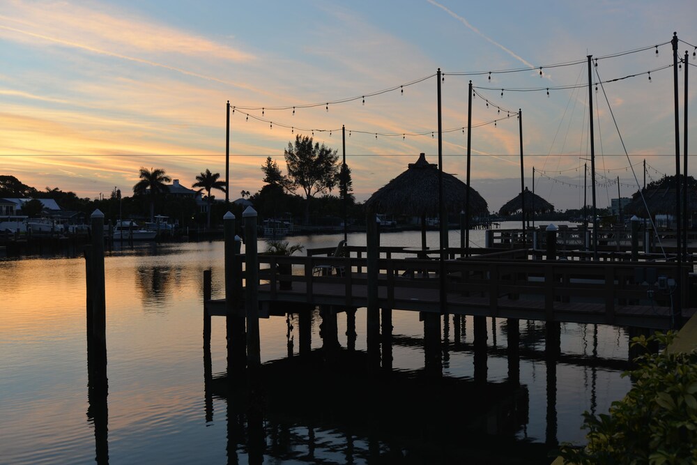 Bay Palms Waterfront Resort Hotel and Marina - photo 30