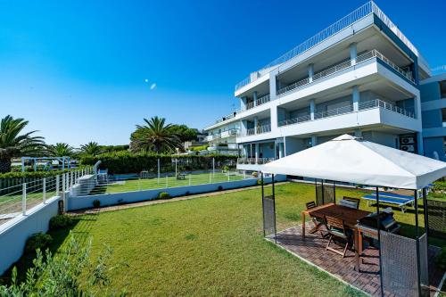 Appartamenti Voce del Mare — 4-Star Luxury Hotel in Pineto, Italy