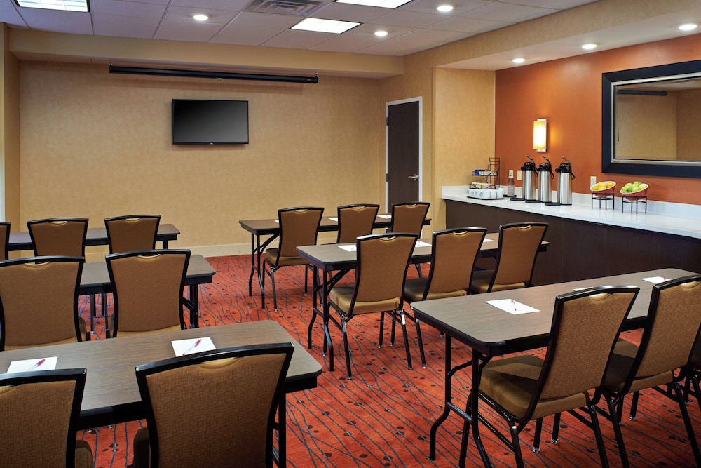 Residence Inn by Marriott Ann Arbor North - photo 40
