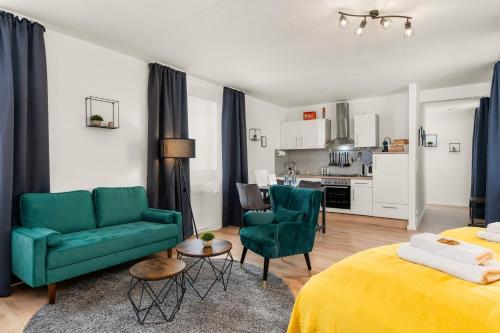 Guermache Apartments City Design Apartments Zentrum Outlet Balkon Küche — 4-Star Luxury Hotel in Wolfsburg, Germany
