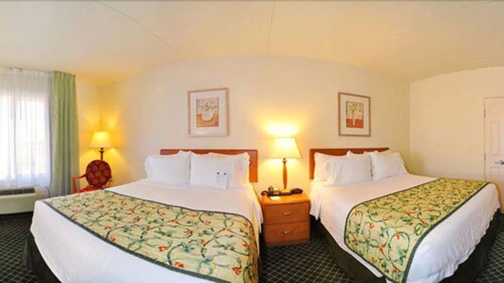 Fairfield Inn & Suites Marianna - photo 7