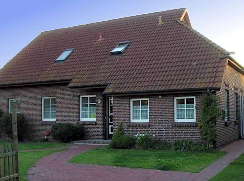 Apartment Deichvogt Nessmersiel — 4-Star Luxury Hotel in Dornum, Germany