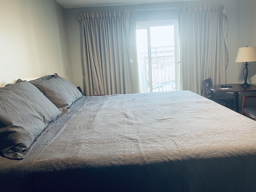 Ships Inn Hotel - photo 10