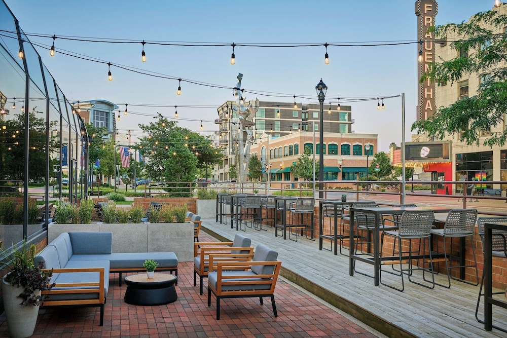 Delta Hotels by Marriott Muskegon Convention Center - photo 32