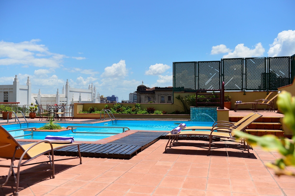 Pestana Rovuma — 4-Star Luxury Hotel in Maputo, Mozambique
