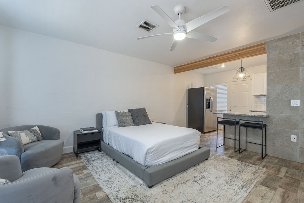 Ash & Ko Boutique Lodging - photo 10