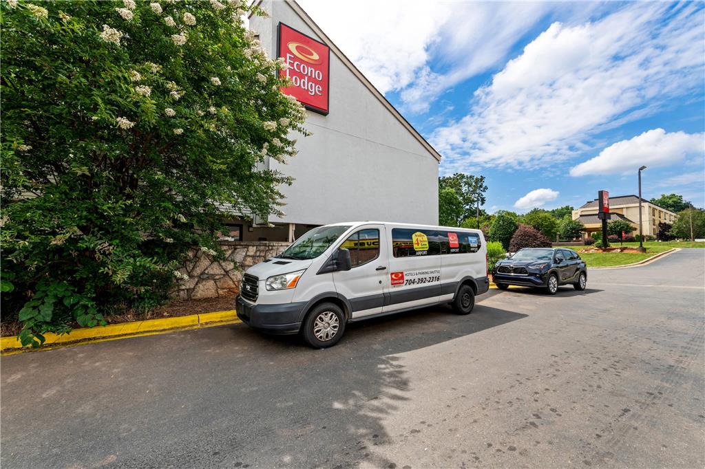 Econo Lodge Charlotte Airport - photo 40