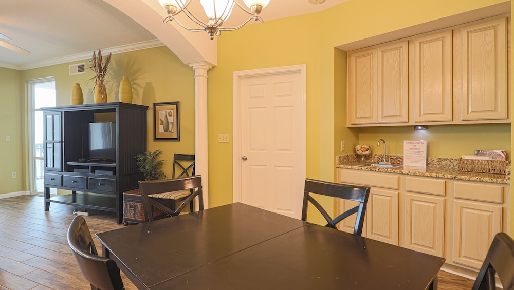 Legacy Towers Legacy II 203 Deluxe - photo 11