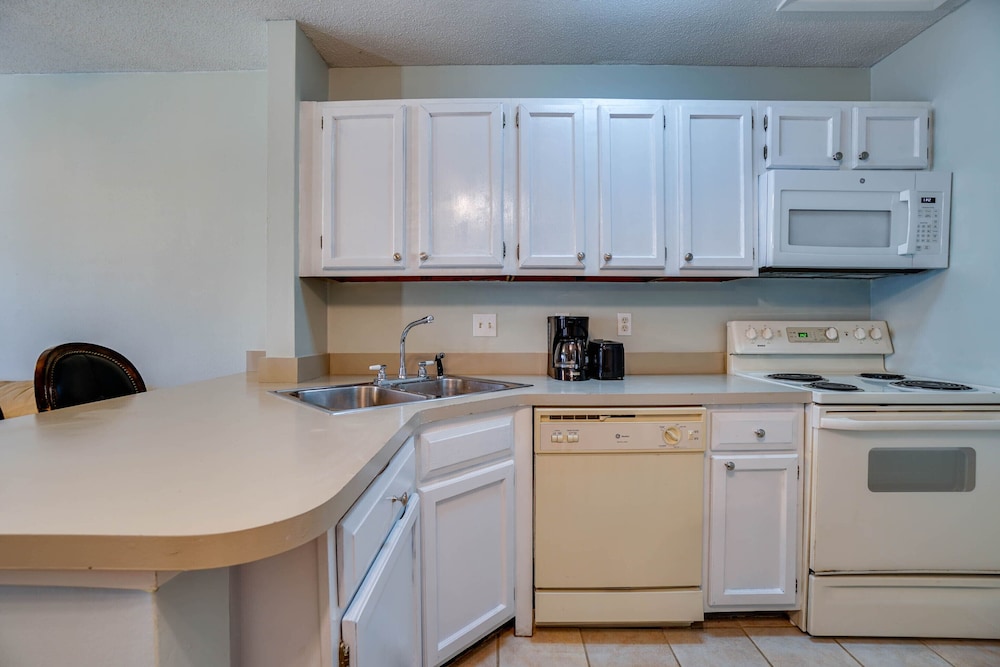 Sandpiper Cove Resort by Panhandle Getaways - photo 11
