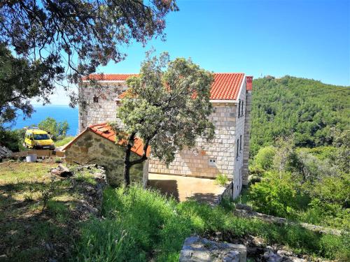 Countryside Vacation House VITEZ — 4-Star Luxury Hotel in Babino Polje, Croatia