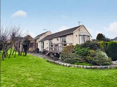 Derbyshire Holiday Cottages — Dronfield