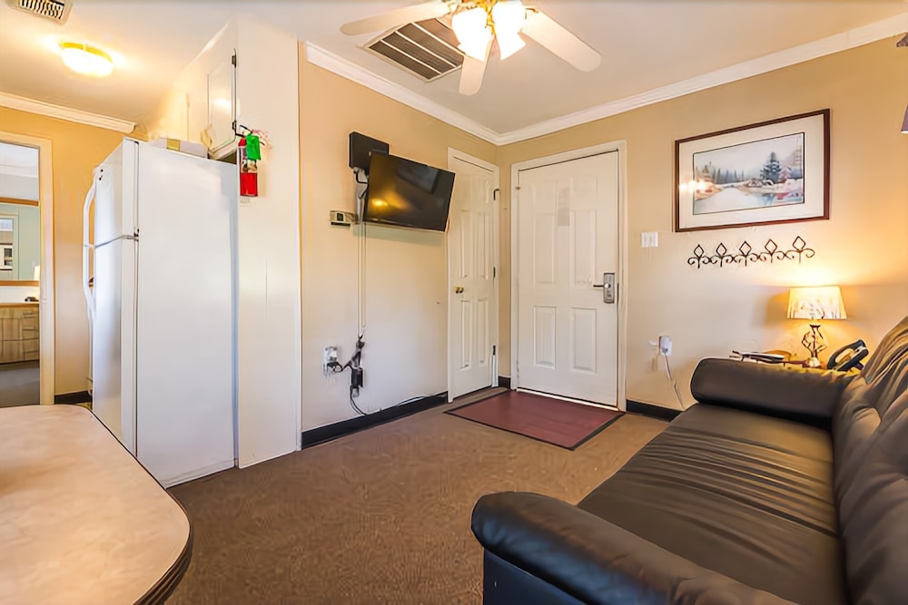 Lake Texoma Lodge and Resort - photo 45