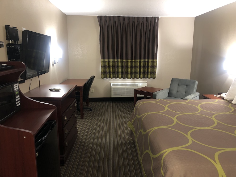 Super 8 by Wyndham Neosho - photo 5