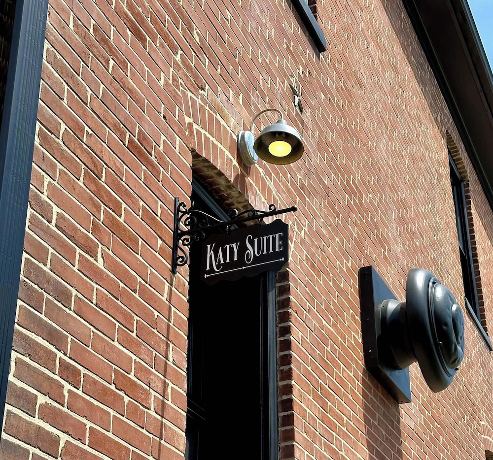 The Mercantile on the Katy Trail - photo 6