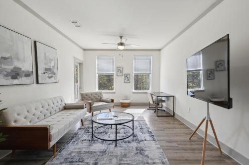 Overlook 7207 I Modern and Spacious 2Bd Apt — 4-Star Luxury Hotel in Knoxville, United States