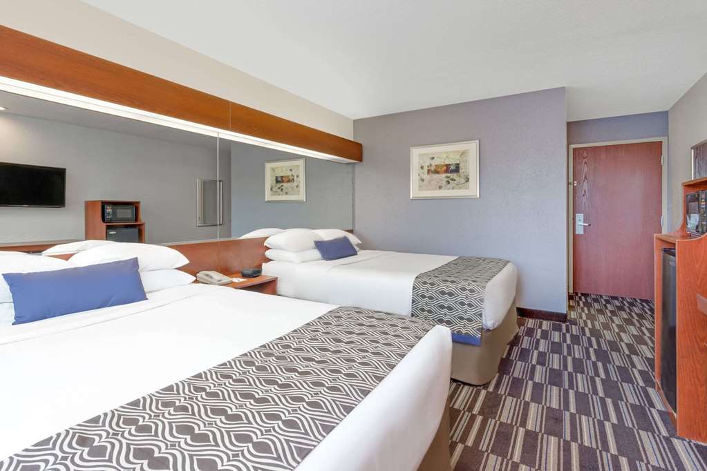Microtel Inn & Suites by Wyndham Bremen - photo 13