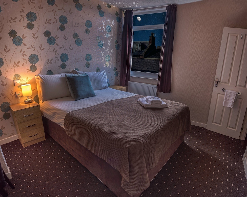Number 44 Hotel & Bar - carbon neutral hotel in Stonehaven
