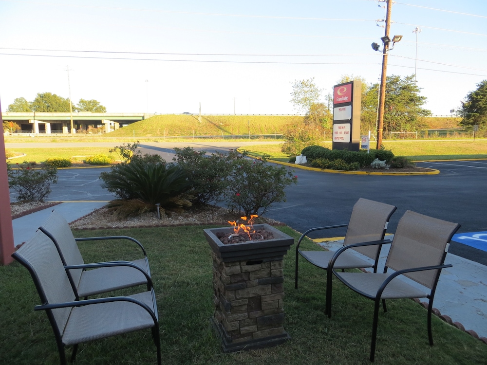 Days Inn by Wyndham McDonough - photo 42