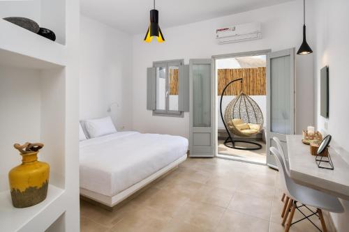 Astivi Santorini Apartments — 4-Star Luxury Hotel in Pyrgos, Greece