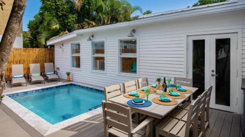 Queen of Louisa by Last Key Realty in Key West, United States