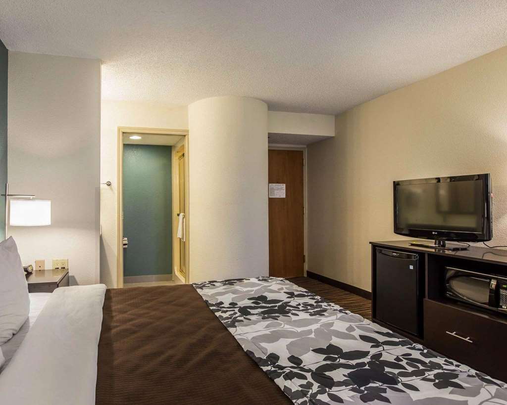 Sleep Inn Greensboro Airport - photo 11