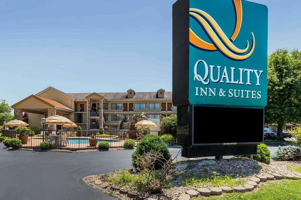 Quality Inn & Suites Sevierville Pigeon Forge - photo 2