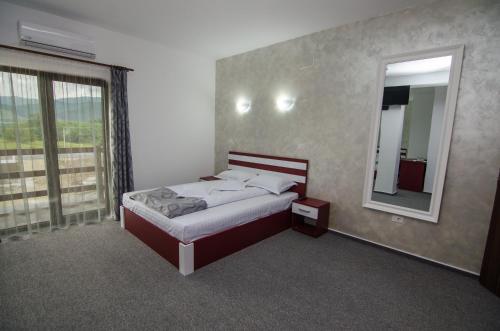 Pensiunea Scorilo — 4-Star Luxury Hotel in Bogdanesti, Romania
