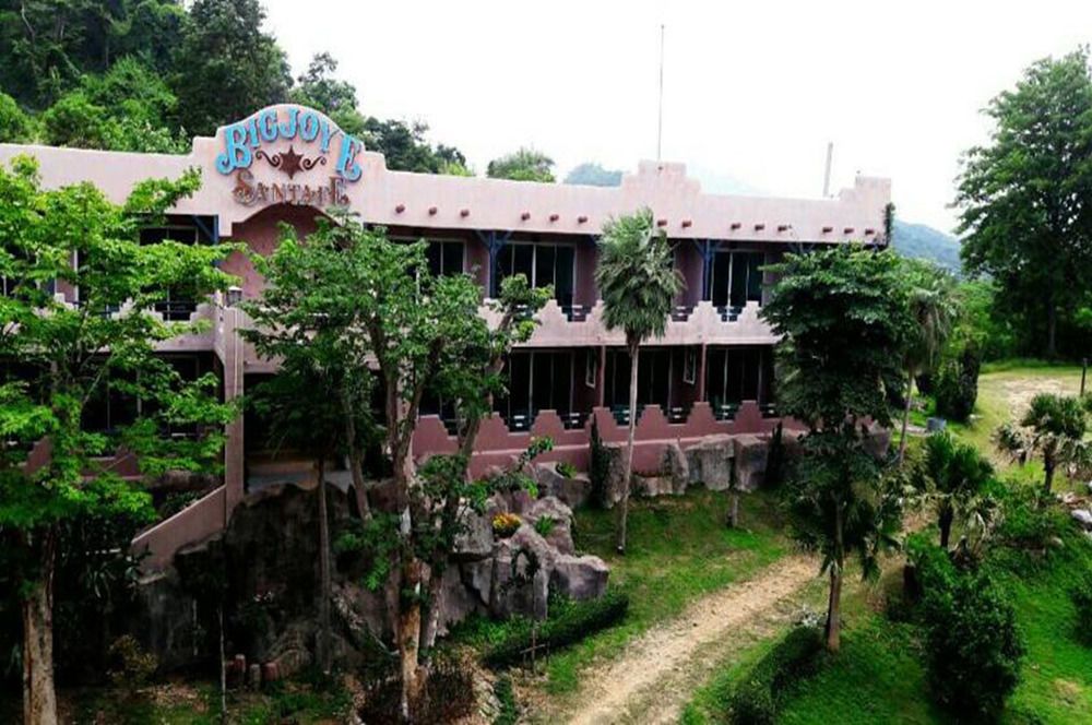 Masi Camp Resort — Muak Lek