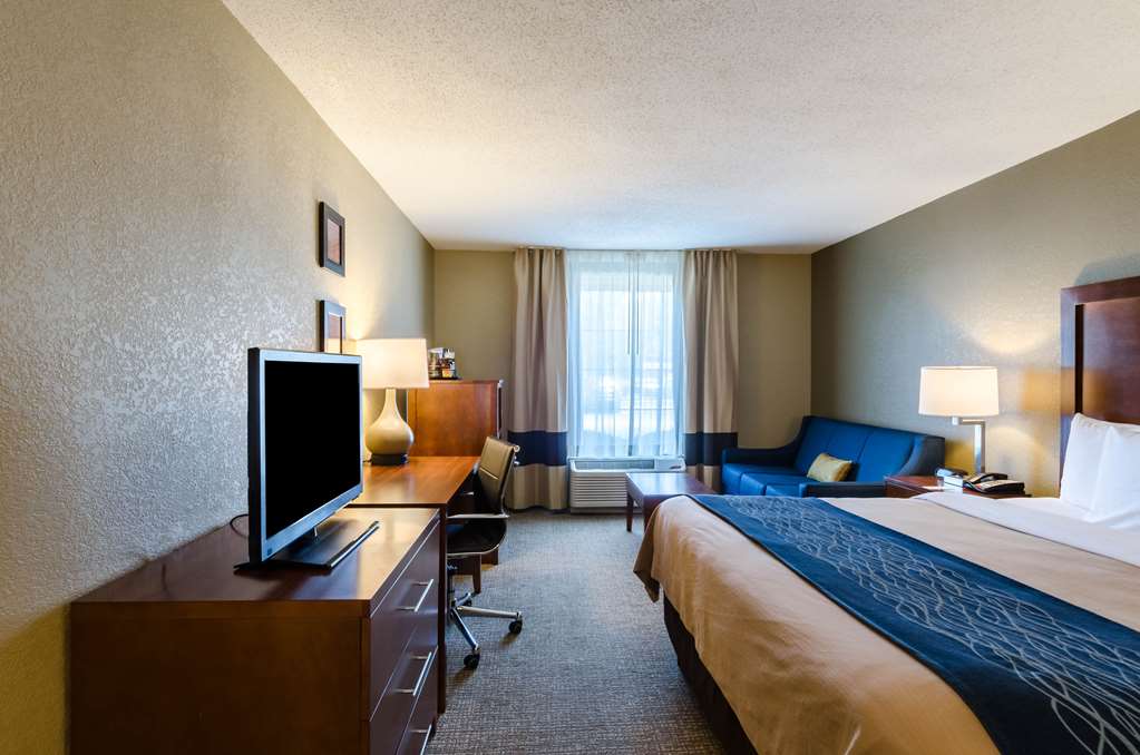 Comfort Inn Randolph Boston - photo 17