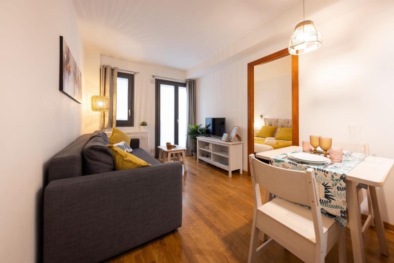 Bravissimo Sant Marti Cosy 1 Bedroom Apartment — 4-Star Luxury Hotel in Girona, Spain
