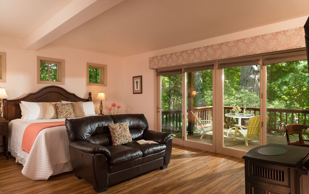 Hawthorn Inn in Camden, United States