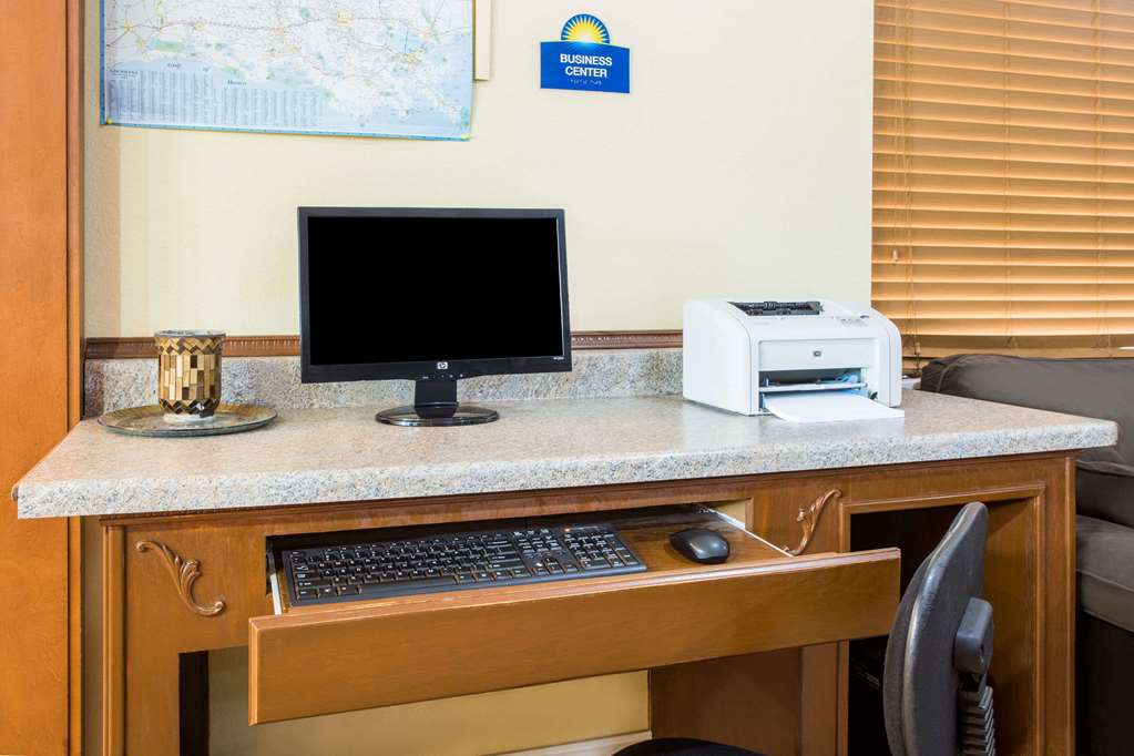 Days Inn by Wyndham Abbeville - photo 15