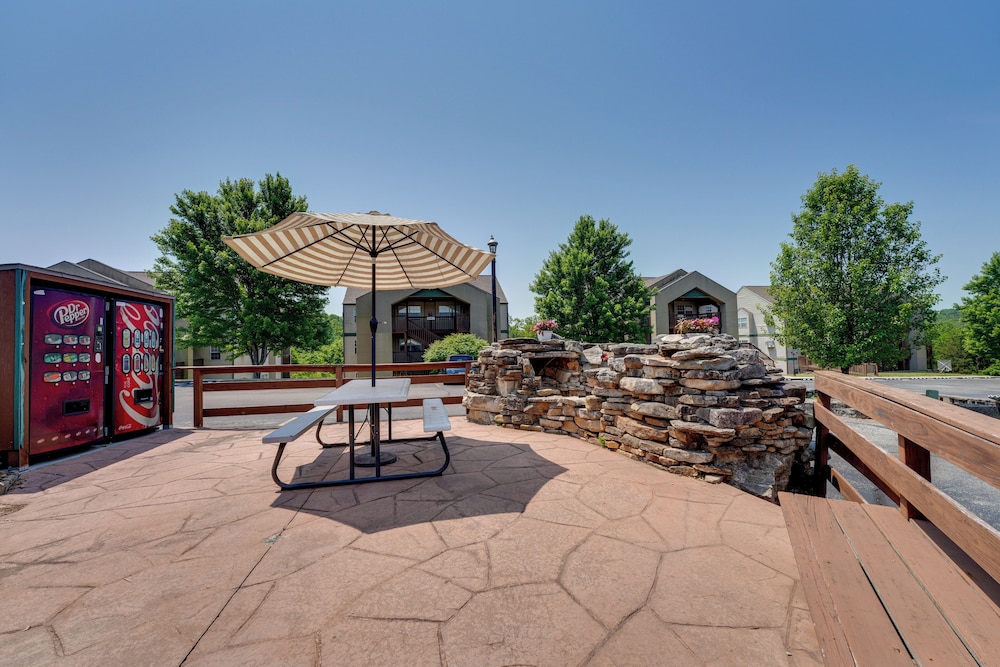Branson Condo w Lake Access Resort Amenities - photo 34