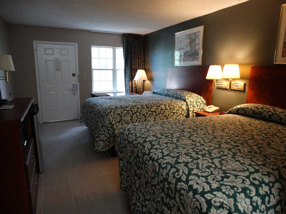 Deerfield Inn - photo 8