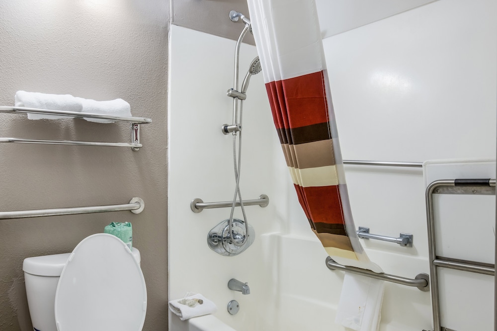 Red Roof Inn Savannah Richmond Hill I 95 - photo 22