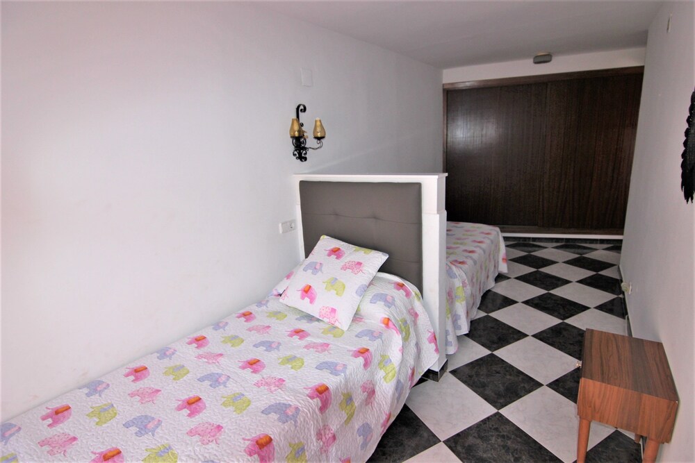 Maravylla 71 — Calp — photo 3