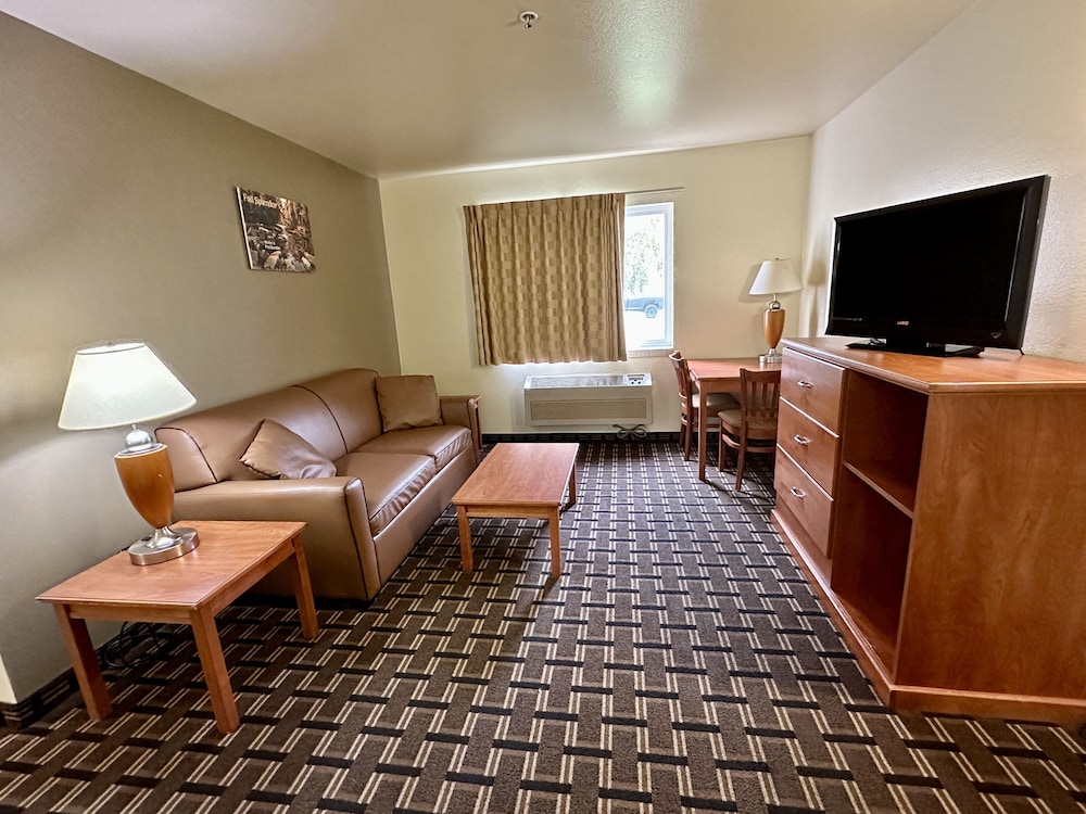 FairBridge Inn & Suites Kellogg - photo 20