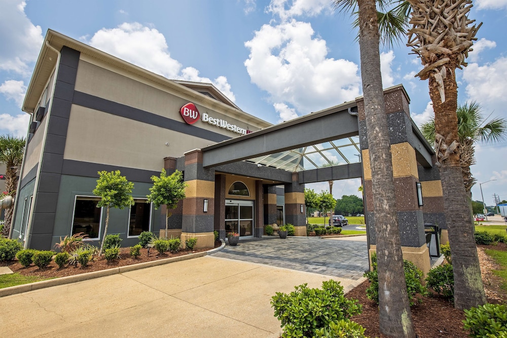 Best Western Plus Vermilion River Inn & Suites in Lafayette, United States