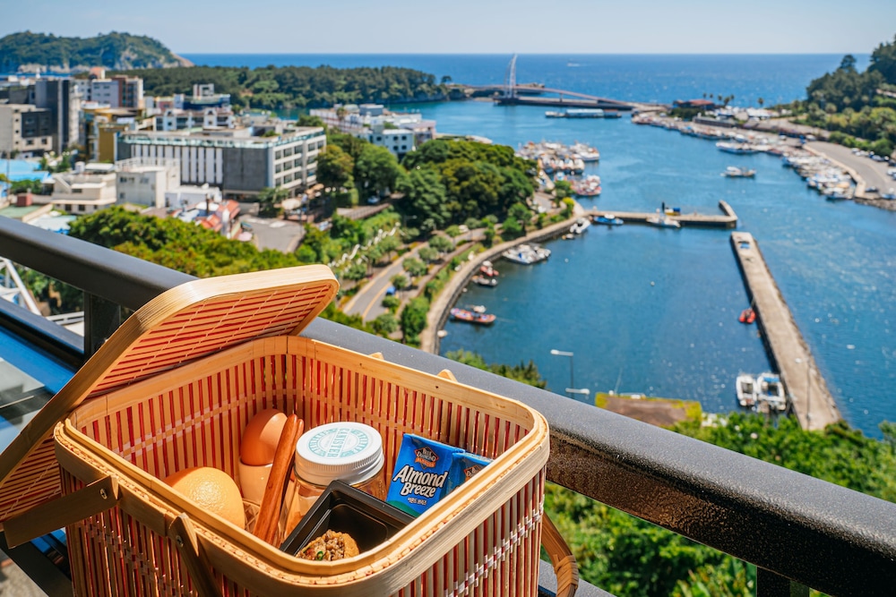 Hotel Yeon - last minute hotel in Seogwipo